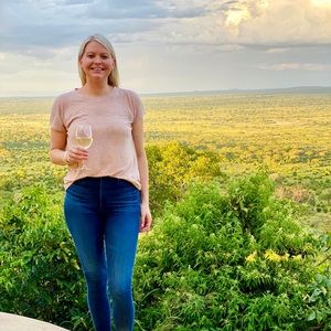 Meet your Posher, Jenny